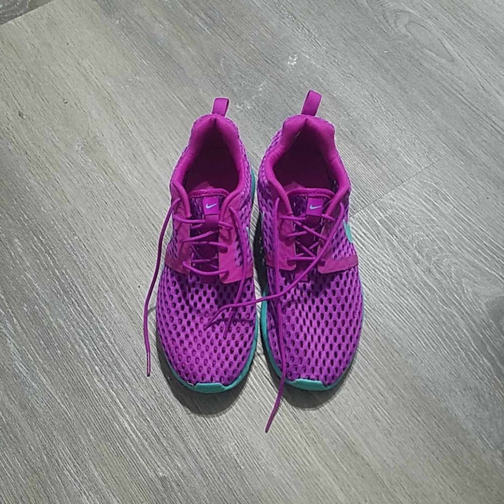 Nike mesh roshe